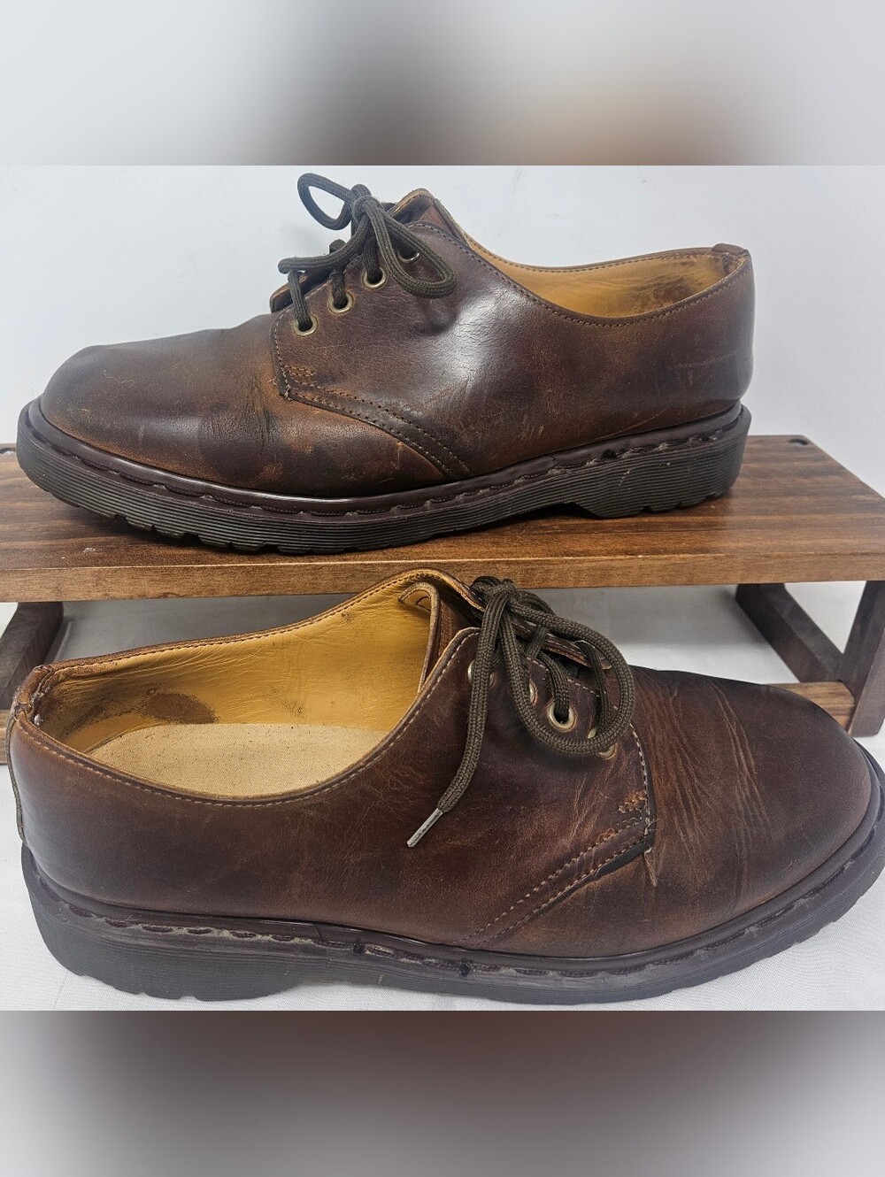 Dr Martens Men's Oxfords Brown Leather Size 10 Lace Up Shoes 11838